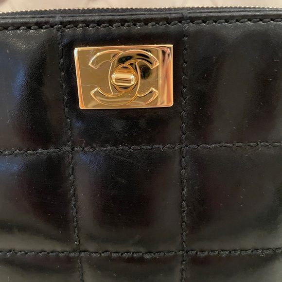 🔥Auth Chanel Bag. 13”x81/2”x3”. Good condition 🔥 - Picture 3 of 7
